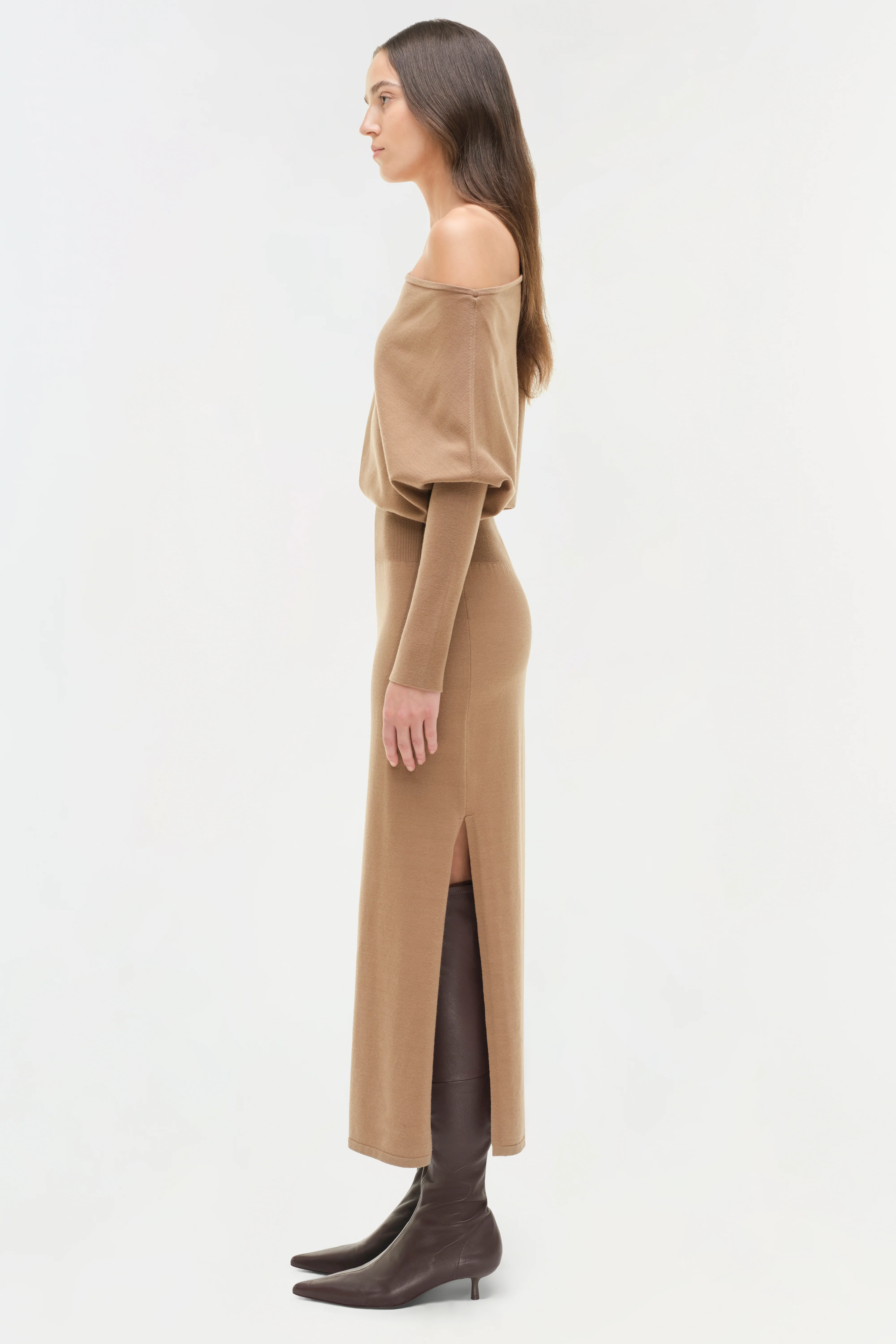 Janese Off Shoulder Midi Dress - Image 4