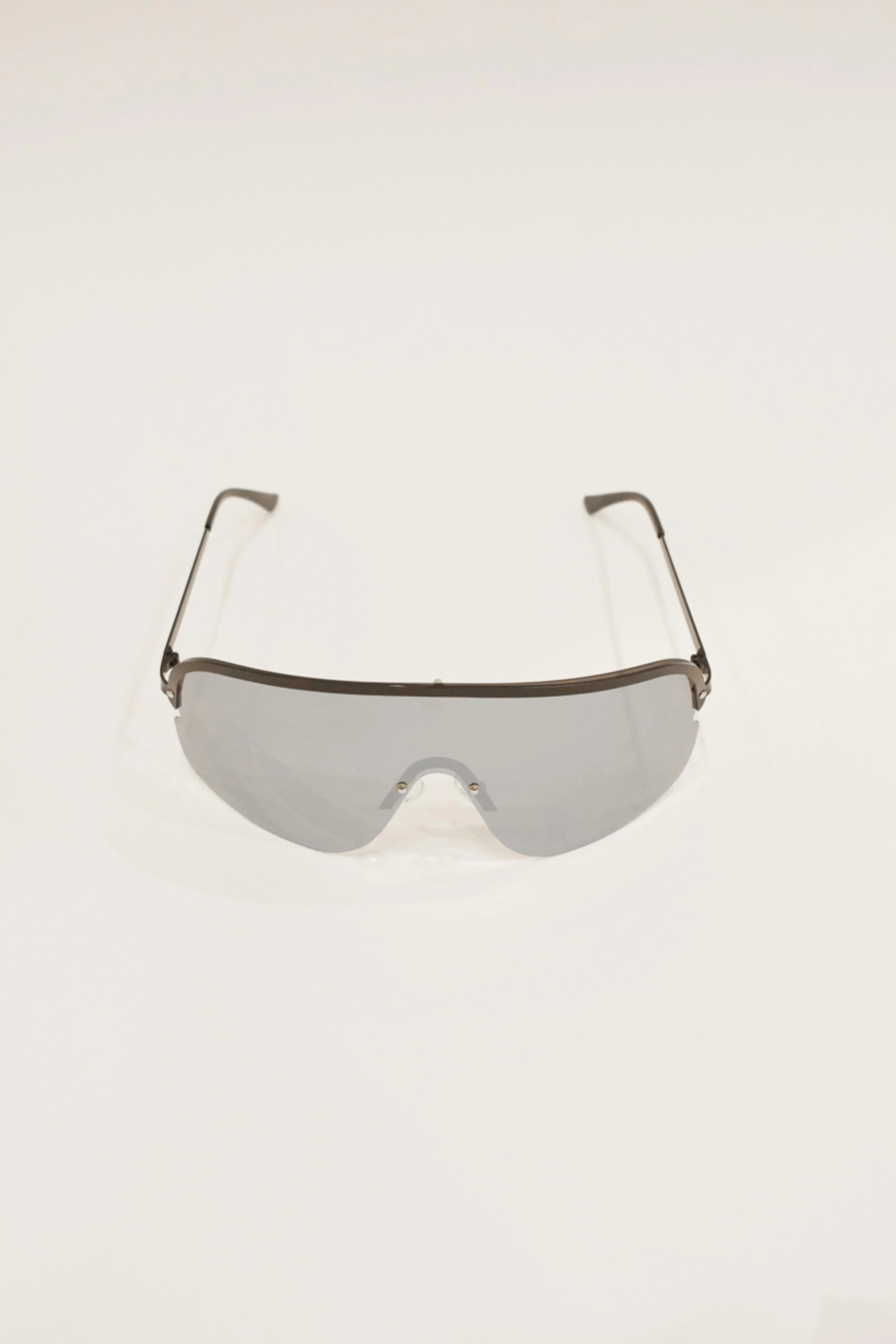 Alessa Oversized Sunglasses - Image 2
