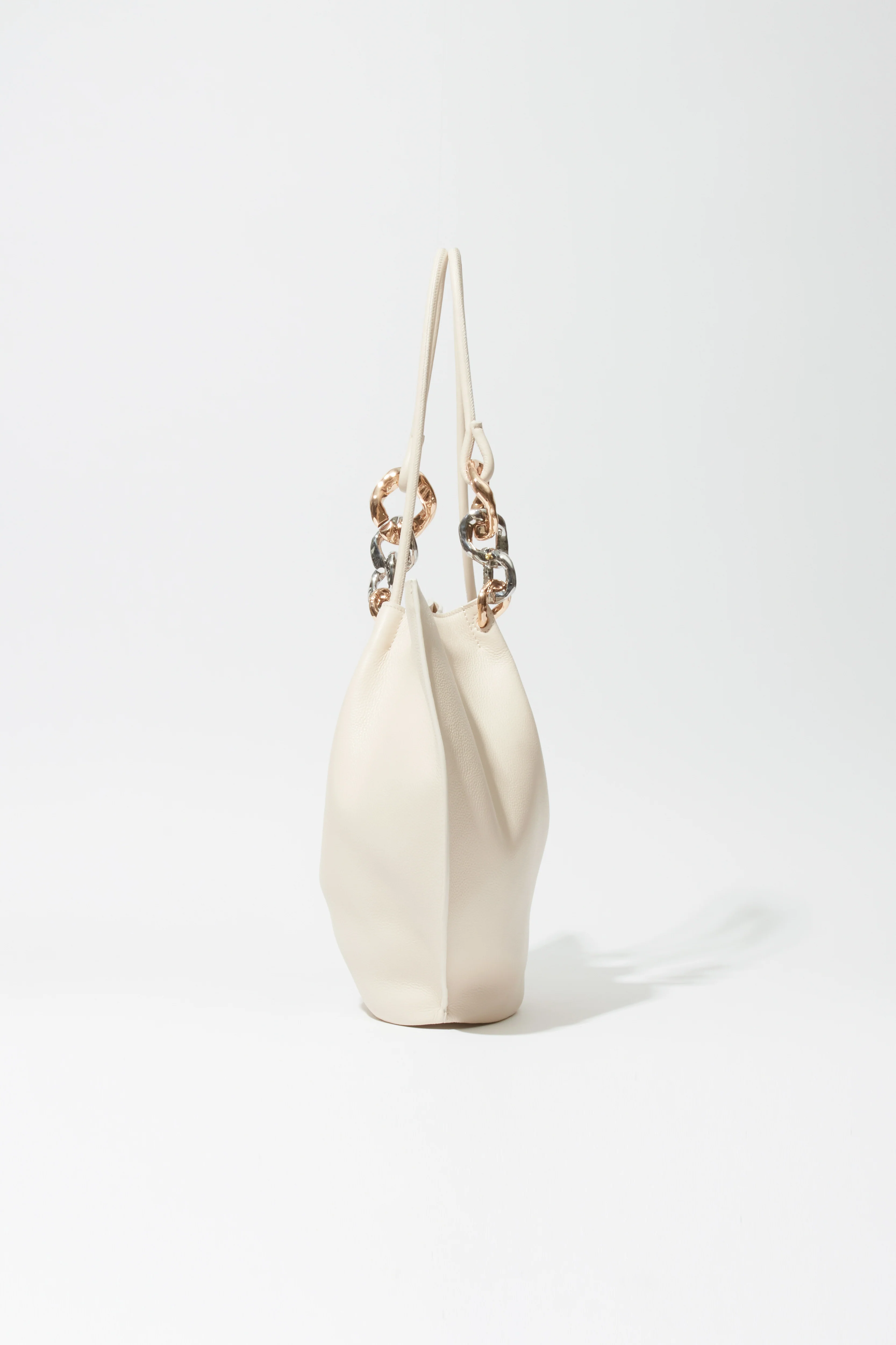 Arlo Chain Pebble Leather Tote - Image 4