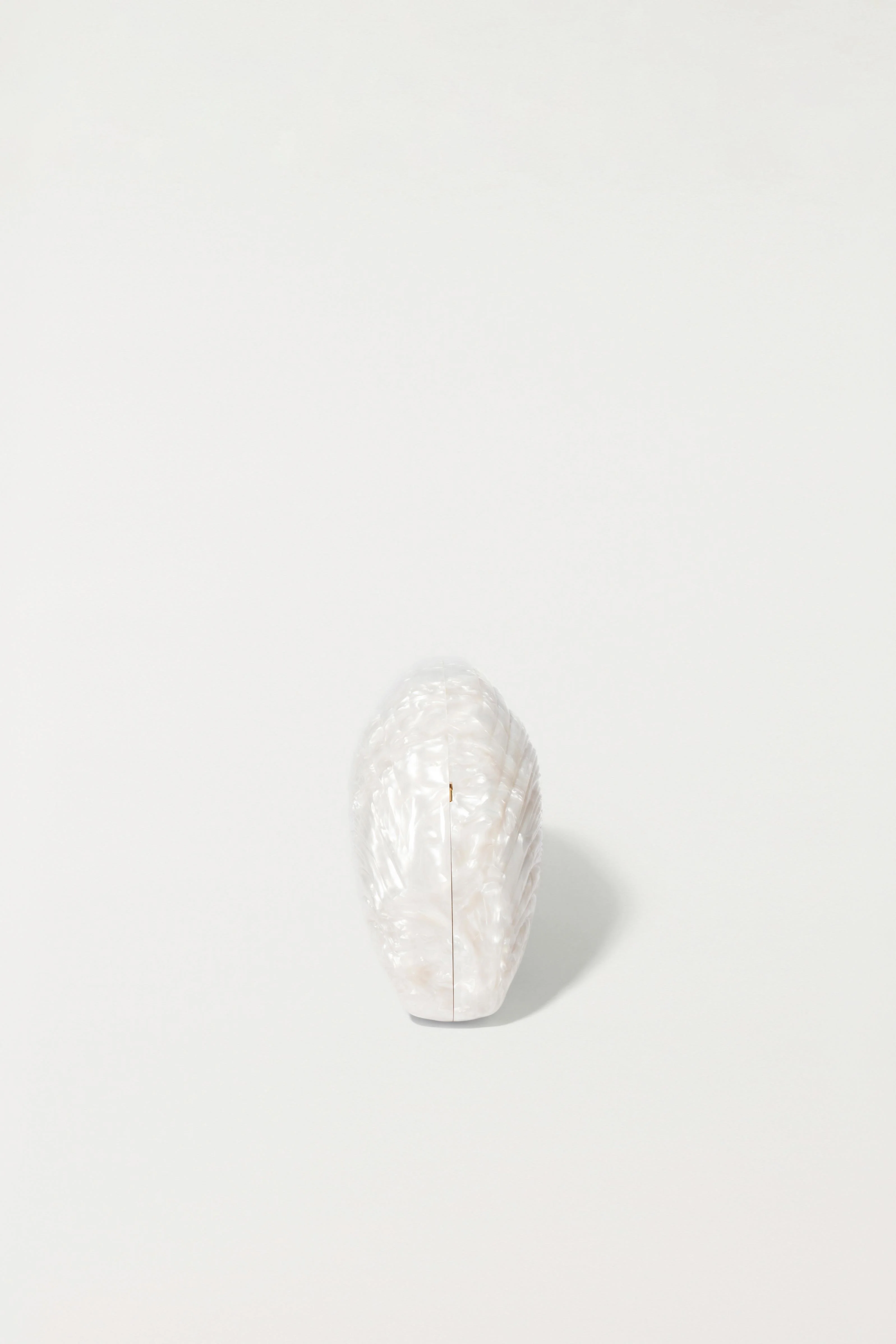 Bridget Pearl Oyster Clutch - Image 3