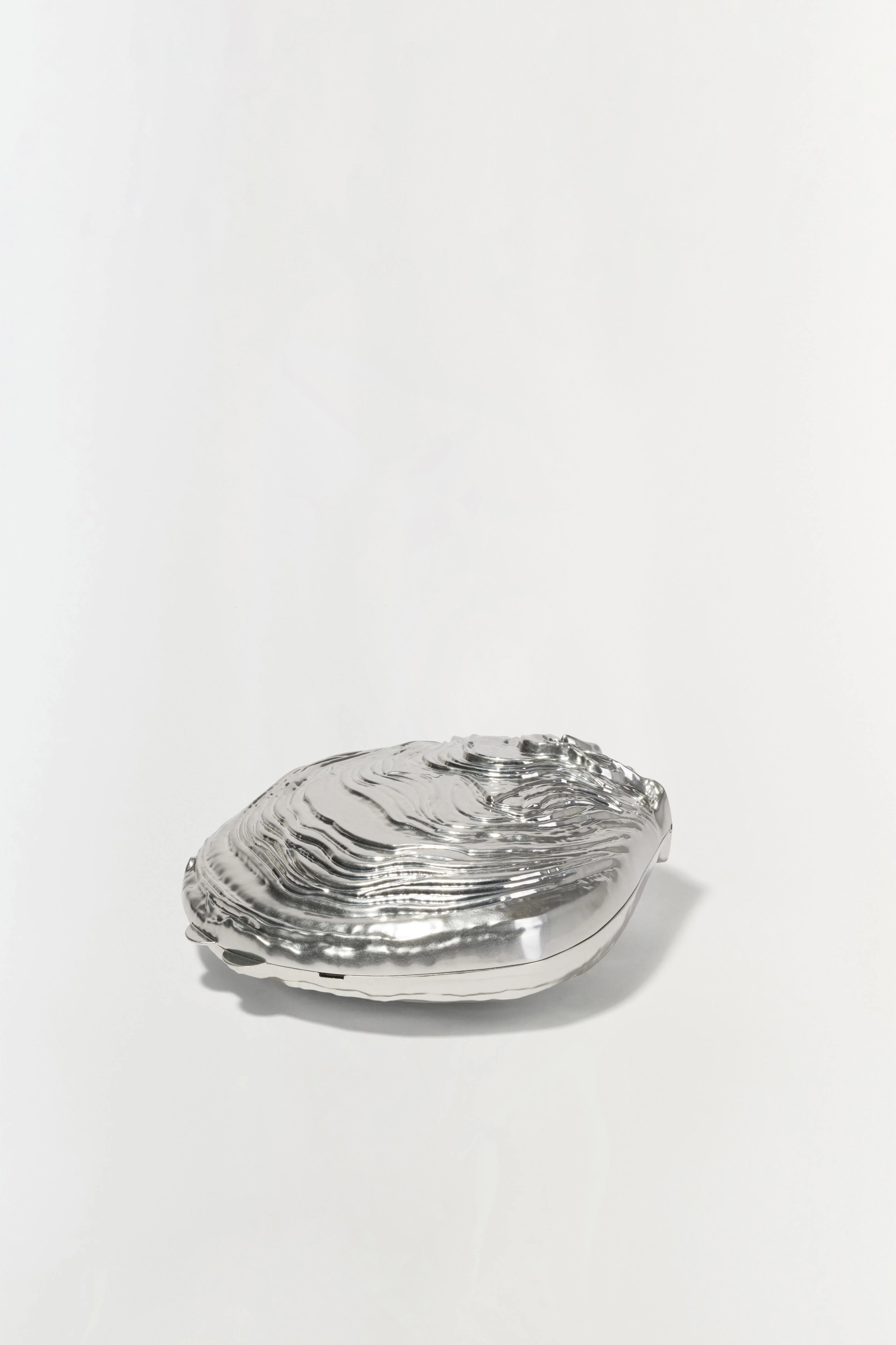 Cove Shell Clutch - Image 4