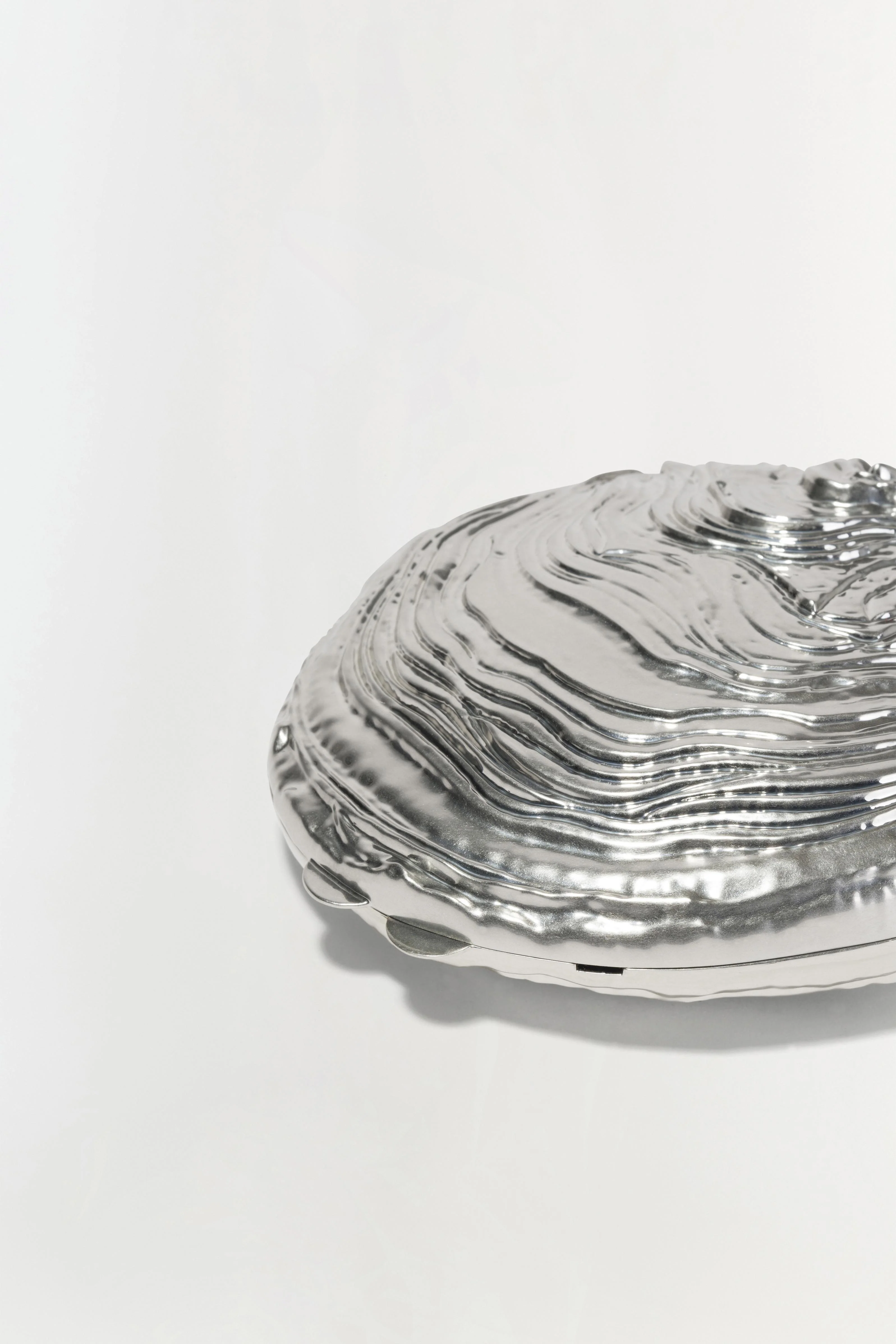 Cove Shell Clutch - Image 5