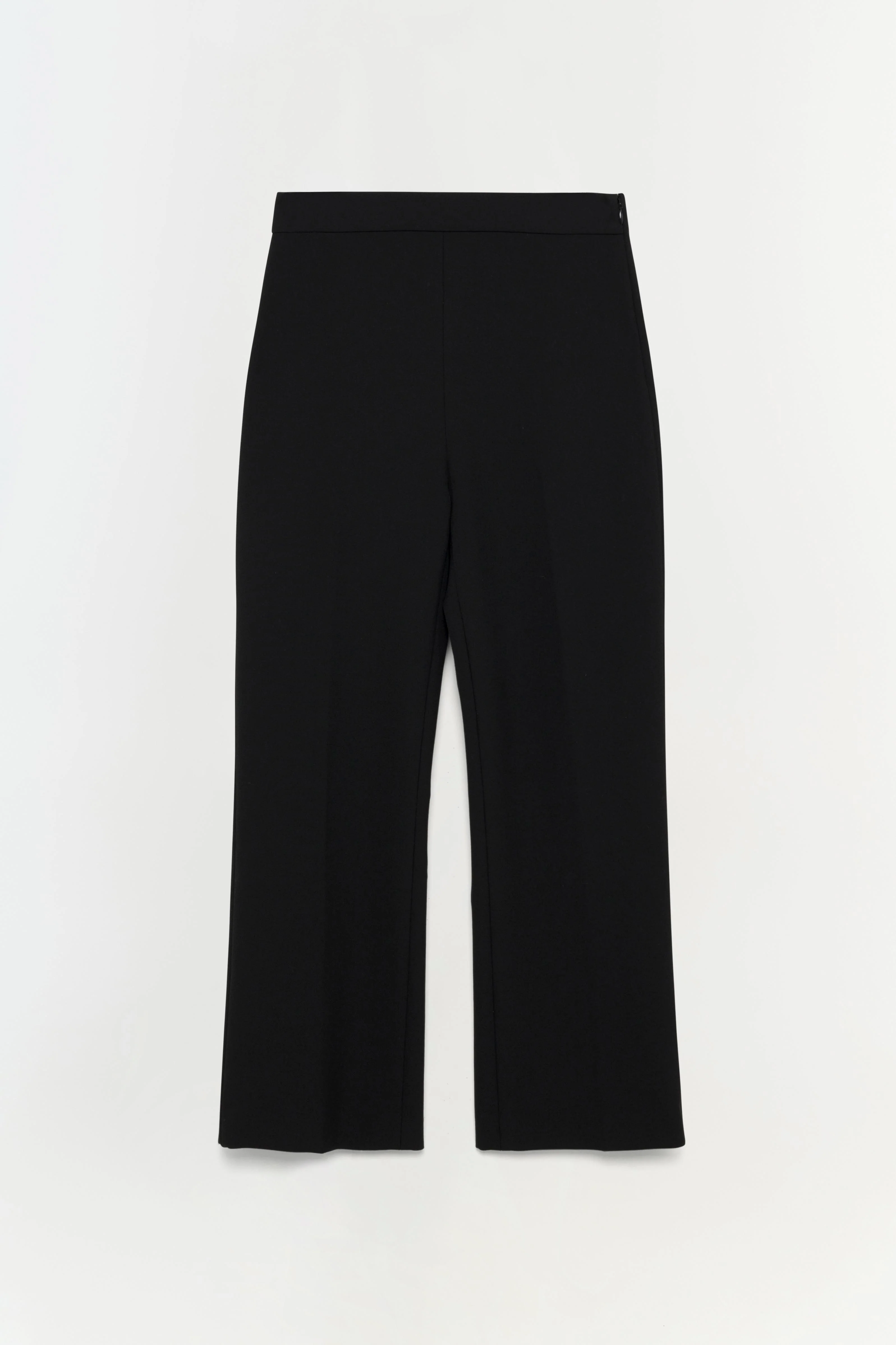 Mackenzie Pant - Image 7