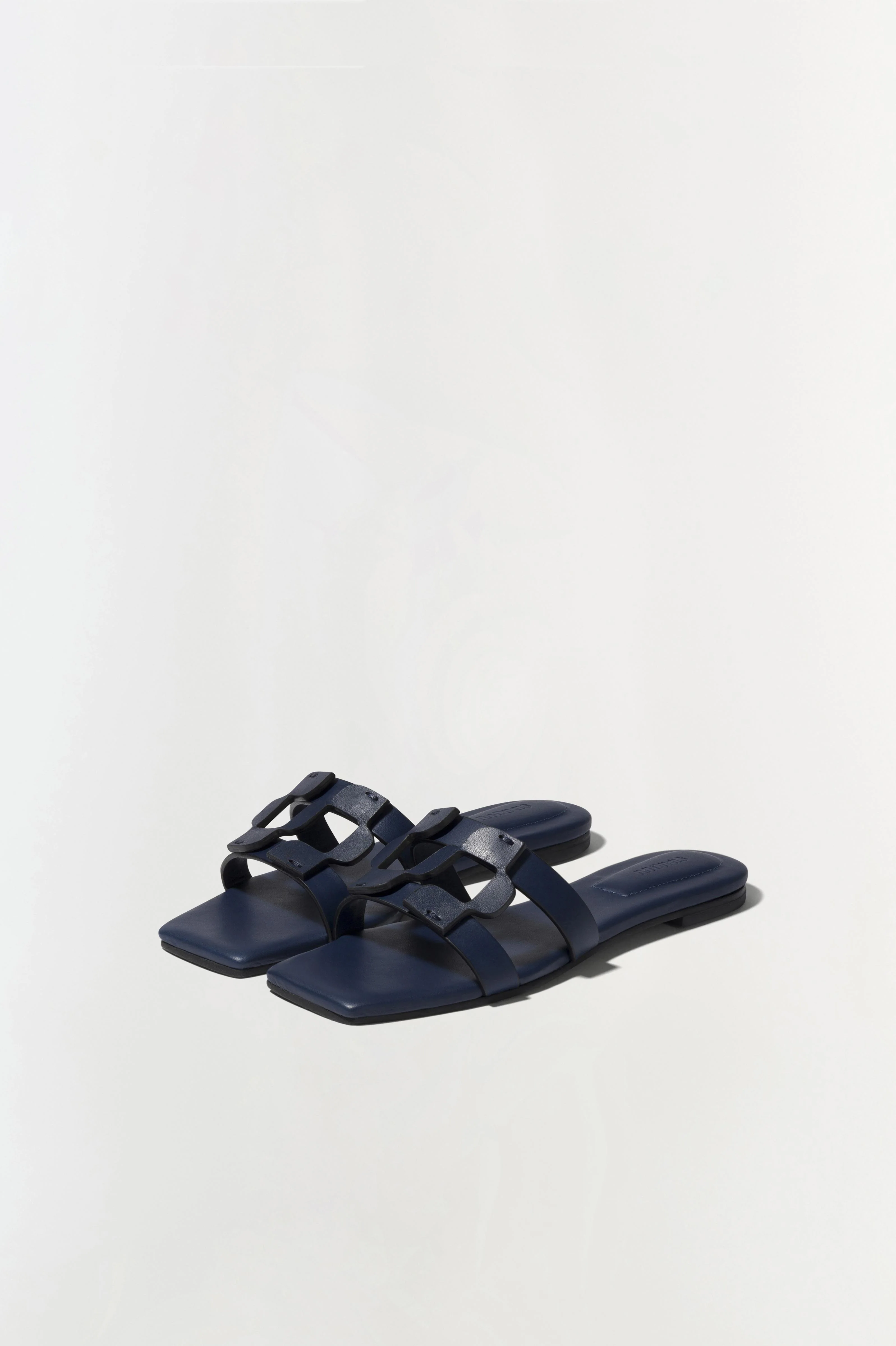 Simkhai Monogram Slide - Image 5
