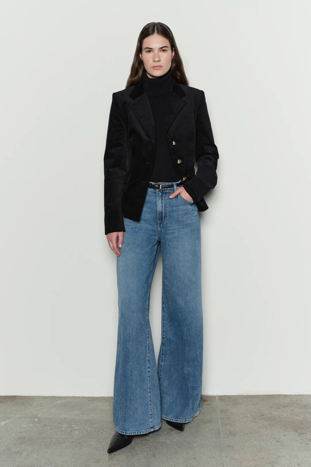 Trueman Velvet Jacket - Image 7